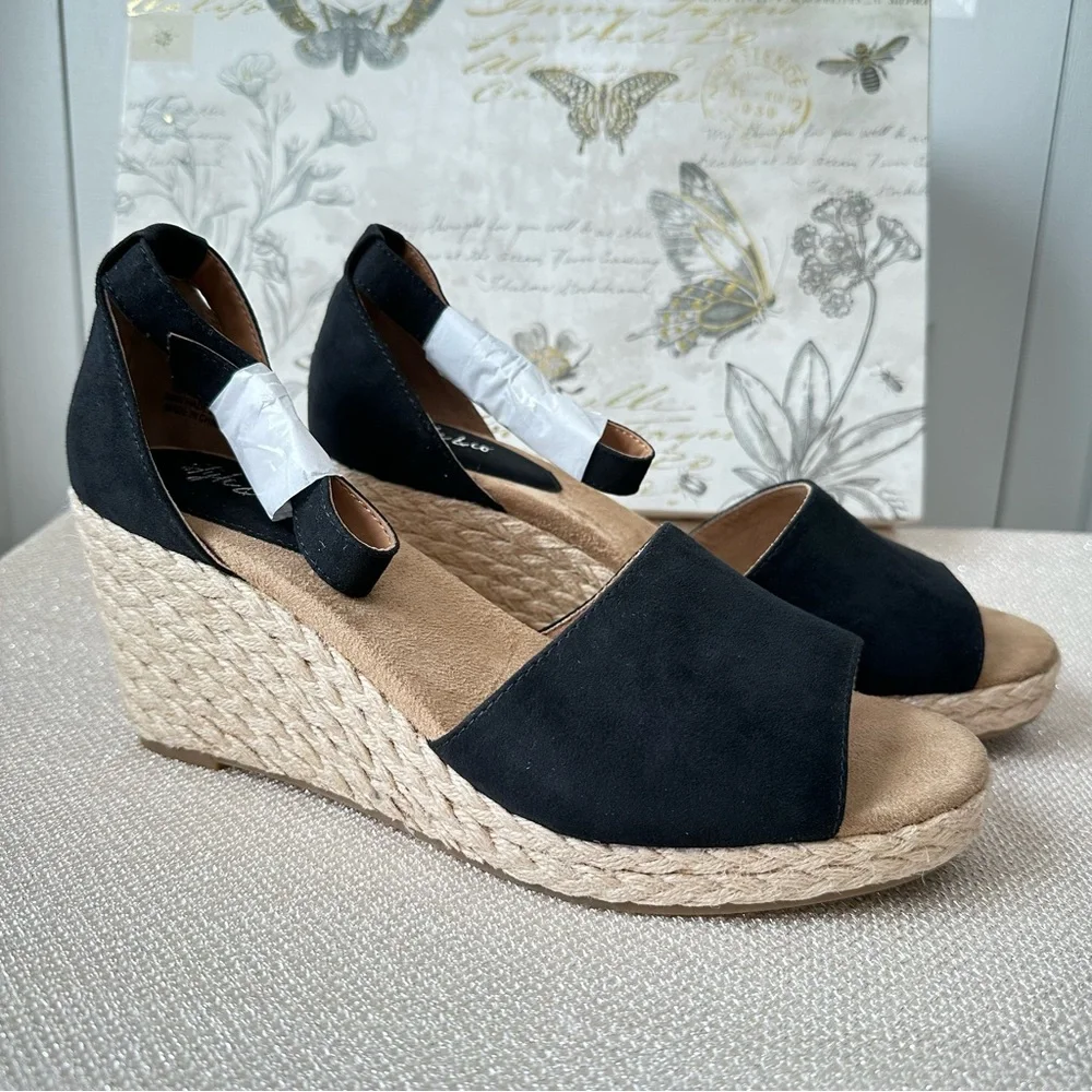 Style & Co. Seleeney Black and Tan Wedge Espadrilles Size 9.5